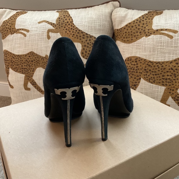 Tory Burch 5” Iconic platform stiletto - Picture 3 of 4